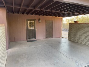 8001 N El Tovar Pl in Tucson, AZ - Building Photo - Building Photo