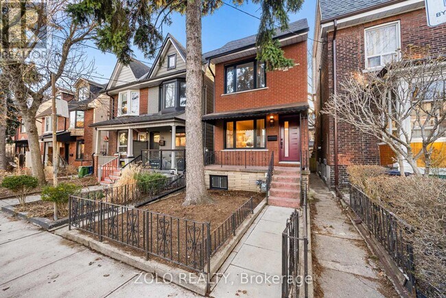 property at 82 Bellwoods Ave