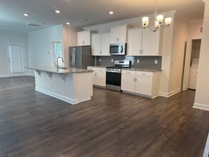 7886 Iron Rd in Sherrills Ford, NC - Building Photo - Building Photo