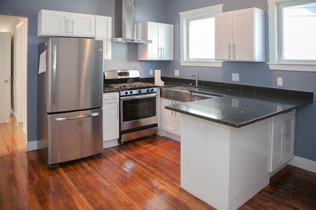 374 Prospect St, Unit 1, Unit 1