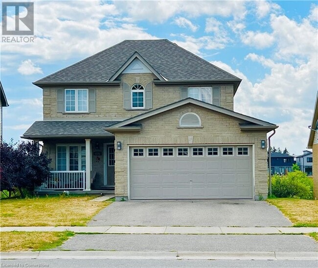 property at 1833 Foxwood Ave