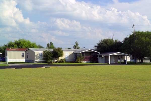 Chisholm Point Estates in Pflugerville, TX - Building Photo