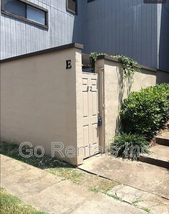3350 Altamont Rd S in Birmingham, AL - Building Photo