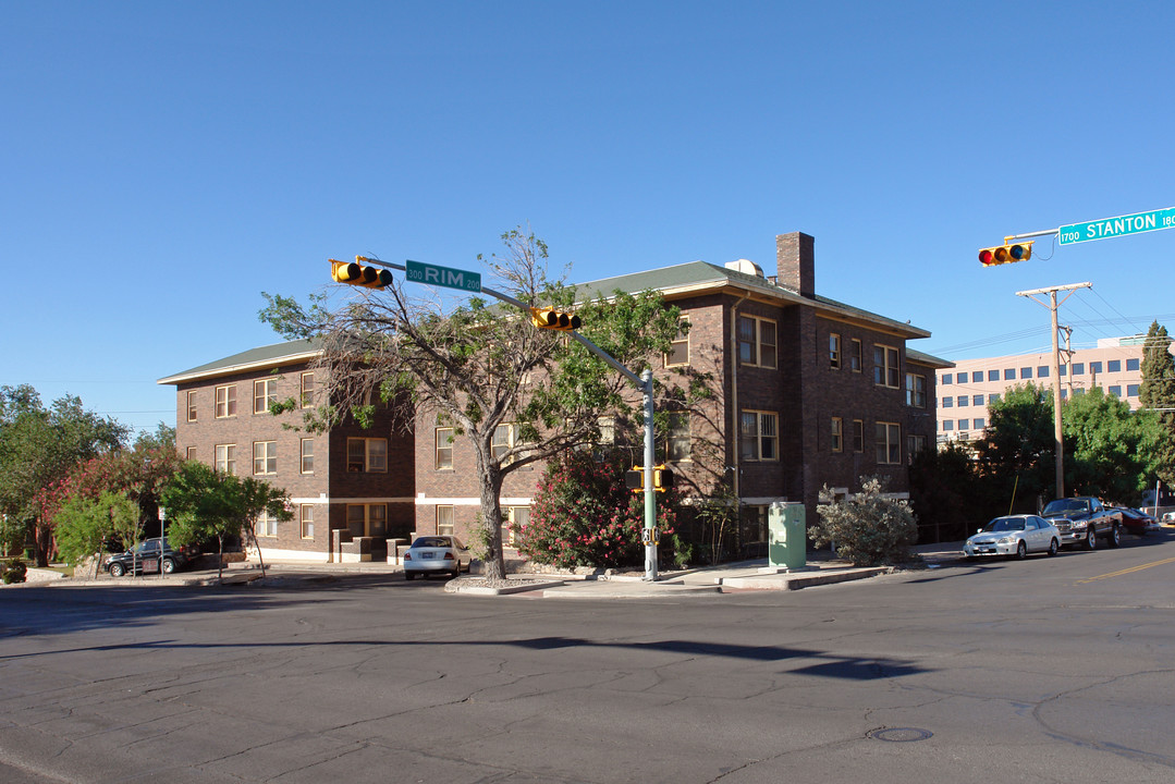 1715-1717 N Stanton St in El Paso, TX - Building Photo