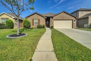 2421 Bear Crk Dr in Rosharon, TX - Building Photo