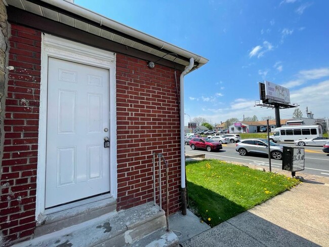 9415 Bustleton Ave in Philadelphia, PA - Building Photo - Building Photo