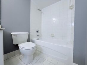 1115 Golden Lakes Blvd, Unit 512 in Royal Palm Beach, FL - Building Photo - Building Photo