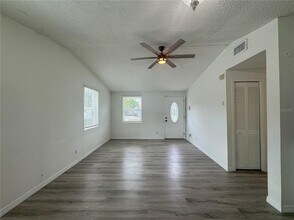 9221 W Patterson St in Tampa, FL - Building Photo - Building Photo