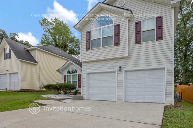 property at 2952 Two Lakes Cir