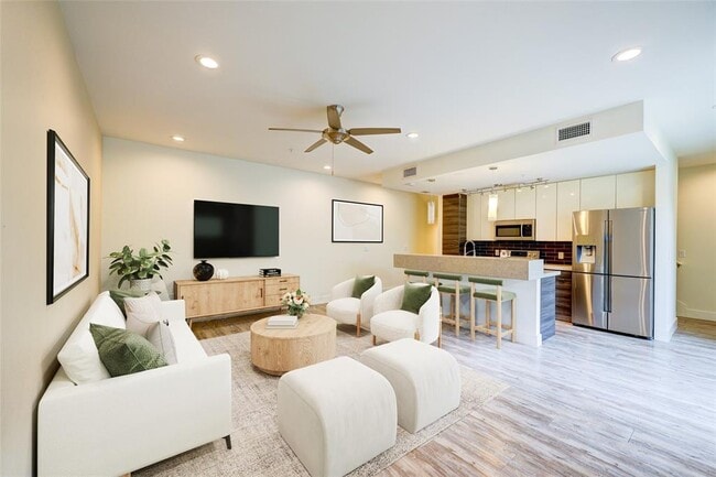 property at 604 N Bluff Dr