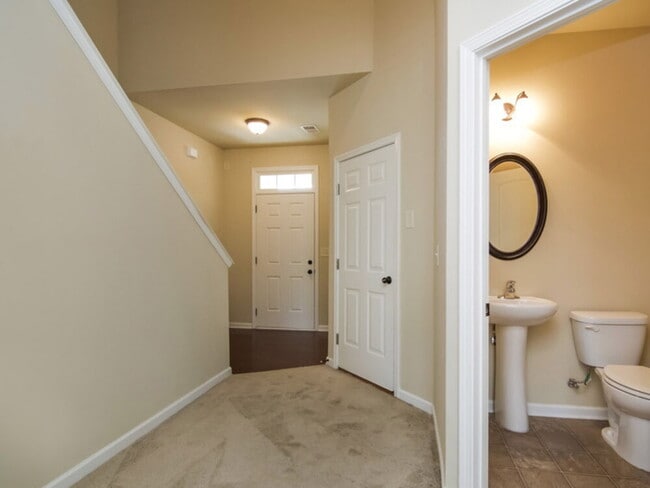 2345 Morgan Farm Dr in Buford, GA - Foto de edificio - Building Photo
