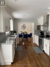 204 Weldon Ave in Oakville, ON - Building Photo - Building Photo