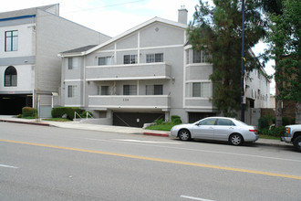 336 E Verdugo Ave in Burbank, CA - Building Photo - Building Photo