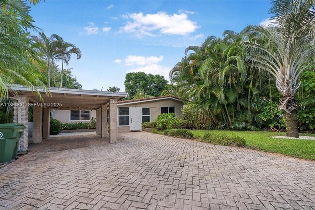 property at 613 NE 17th Terrace