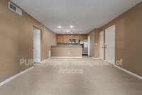 4704 E Paradise Village Pkwy N in Phoenix, AZ - Building Photo - Building Photo