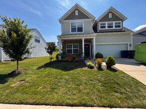 3457 River Farm Dr in Kernersville, NC - Building Photo - Building Photo