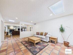 1605 Caminito Monica in Santa Fe, NM - Building Photo - Building Photo