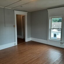 890 Washington St in Colebrook, NH - Building Photo - Building Photo