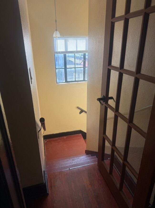 101 S Gray Ave, Unit 101 South Gray Joplin in Joplin, MO - Building Photo - Building Photo