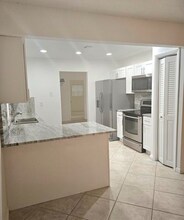 12191 Broadleaf Ct in Wellington, FL - Building Photo - Building Photo