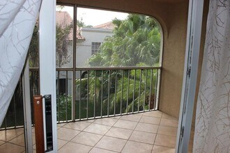 6560 Via Regina in Boca Raton, FL - Building Photo - Building Photo