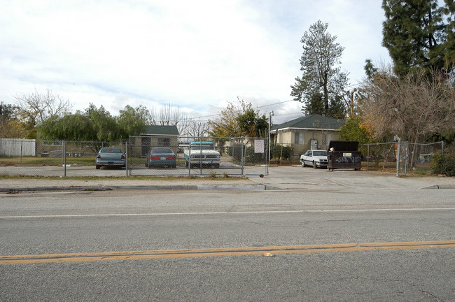 3010-3038 State St in San Bernardino, CA - Building Photo - Building Photo