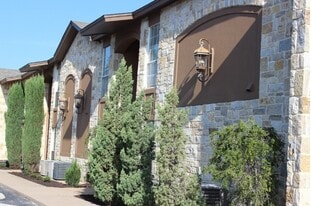 Lakeshore Apartments in Granbury, TX - Building Photo