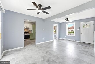 79 Edinshire Rd in Gloucester Township, NJ - Building Photo - Building Photo