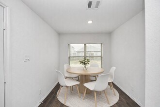 32615 Orchard Haze Dr in Brookshire, TX - Building Photo - Building Photo