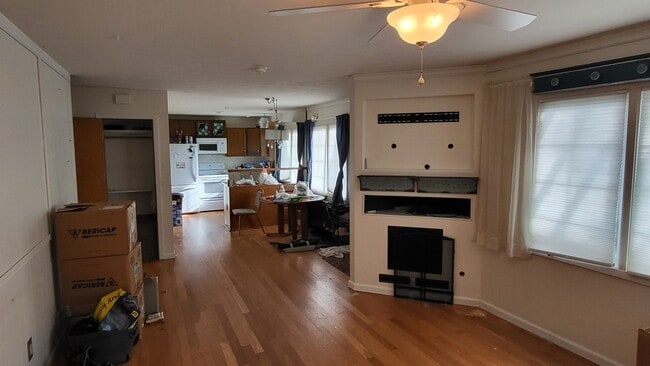 property at 138 N 7th St