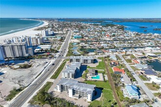 6655 Estero Blvd in Fort Myers Beach, FL - Building Photo - Building Photo