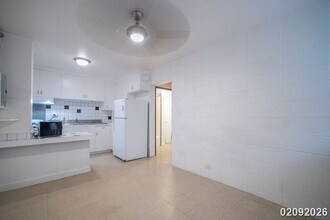 2202 Fern St in Honolulu, HI - Building Photo - Building Photo