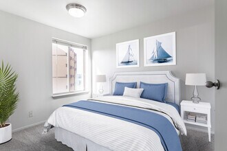 Metropolitan Park in Seattle, WA - Building Photo - Building Photo