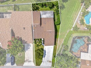 11837 Donlin Dr in Wellington, FL - Building Photo - Building Photo