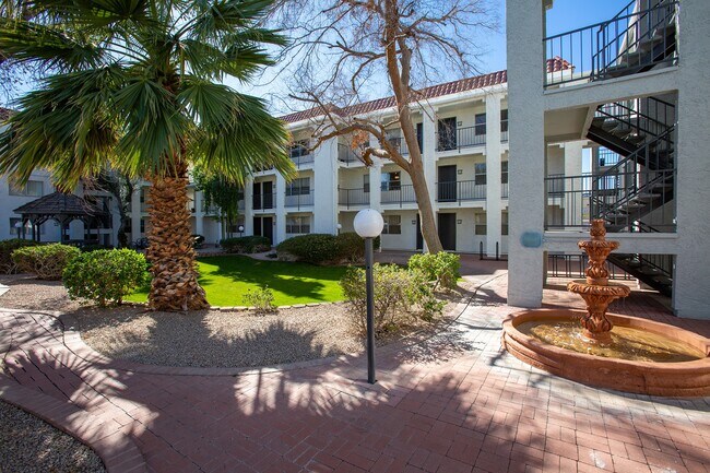University Park in Tempe, AZ - Foto de edificio - Building Photo