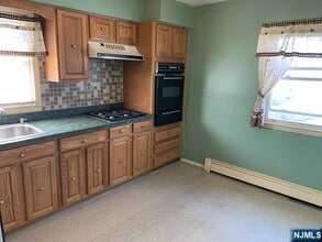 50 Chobot Ln in Elmwood Park, NJ - Building Photo - Building Photo