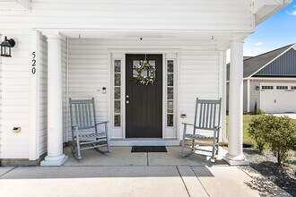520 Black Pearl Cir in Jacksonville, NC - Building Photo - Building Photo