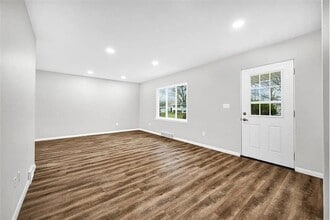 2003 S Mahark Ln in Bartonville, IL - Building Photo - Building Photo