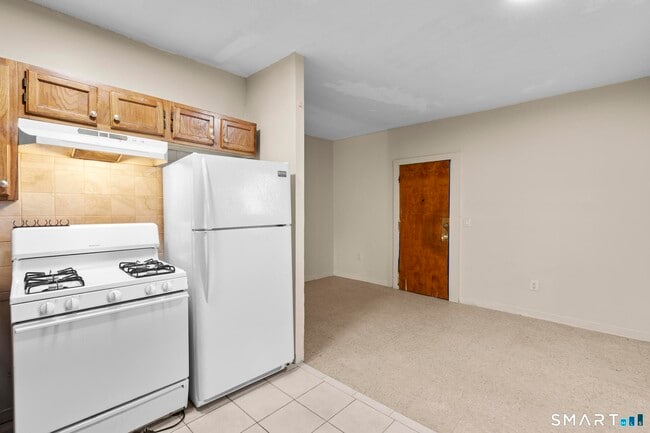 26-28-28 Lawrence St