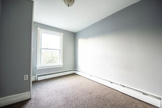 1049 W Allen St in Allentown, PA - Building Photo - Building Photo