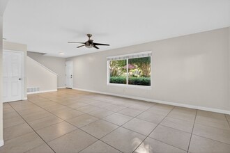 2884 La Salle Ave in Costa Mesa, CA - Building Photo - Building Photo