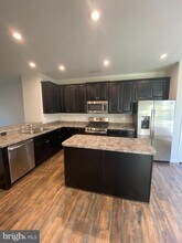 710 River Crest Way in Fredericksburg, VA - Building Photo - Building Photo