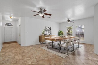 204 Mallard Cove in Hutto, TX - Building Photo - Building Photo