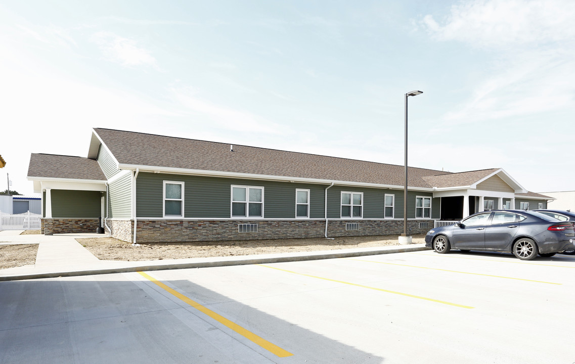 Upton Heights Apartments in Defiance, OH - Building Photo