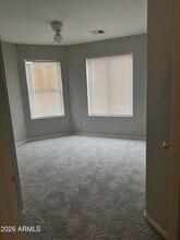 8133 W Magnolia St in Phoenix, AZ - Foto de edificio - Building Photo