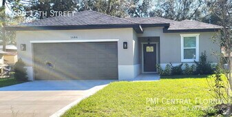 1686 17th St in Orange City, FL - Building Photo