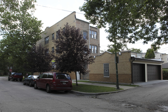 5458 N Christiana Ave in Chicago, IL - Building Photo - Building Photo