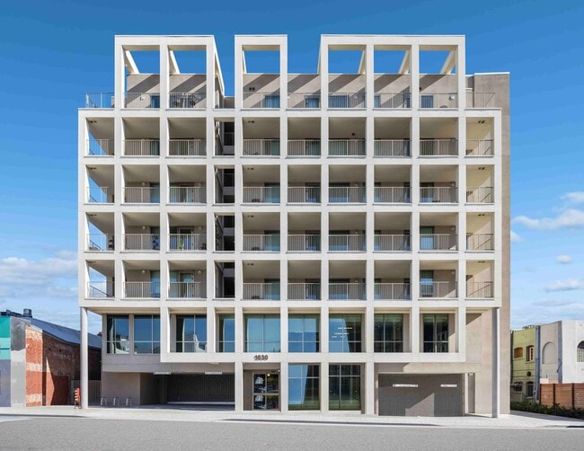 Hollywood Arts Collective Affordable Housing