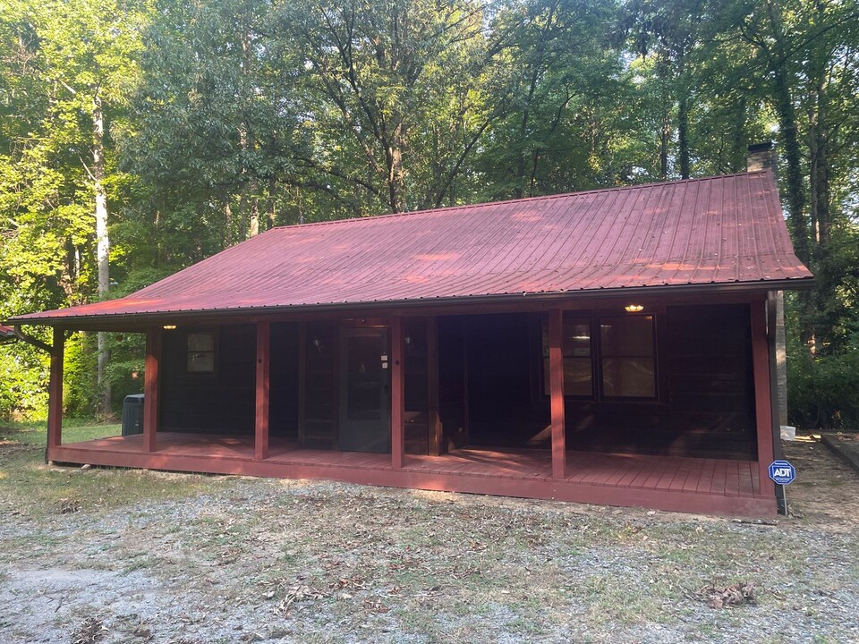 300 Forney Ave in Belmont, NC - Building Photo