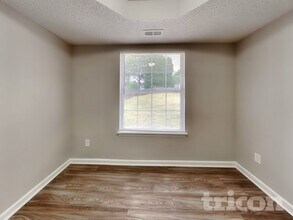 8312 Rhian Brook Ln in Charlotte, NC - Foto de edificio - Building Photo